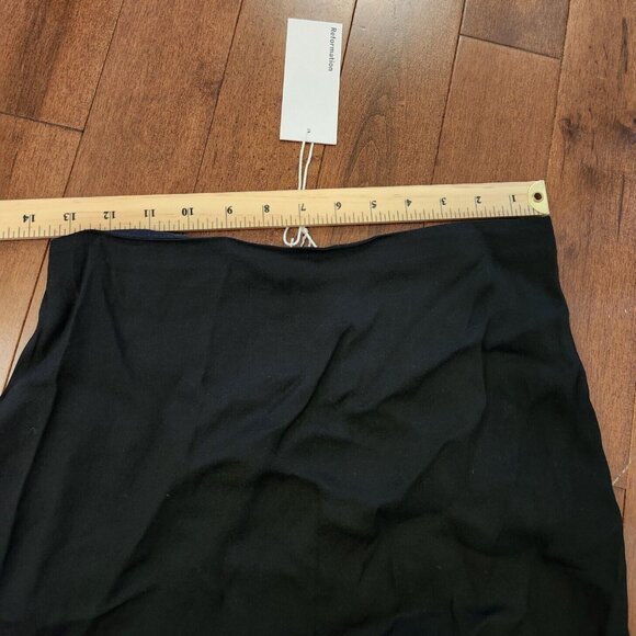 Reformation women's black skirt in size 6 - Picture 11 of 11